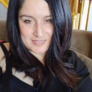 Meet your Posher, Elaine